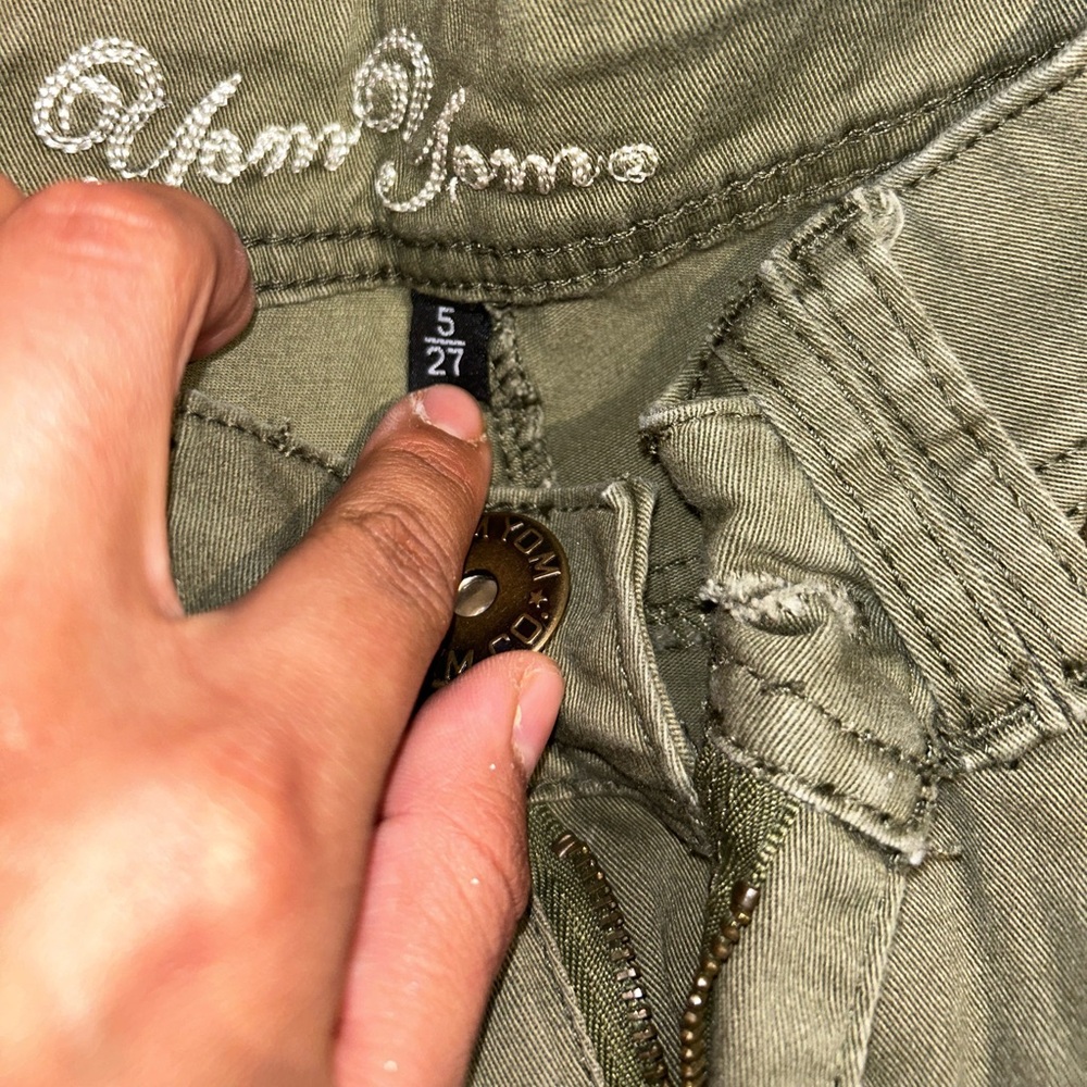 Green Jeans - Picture 2 of 5